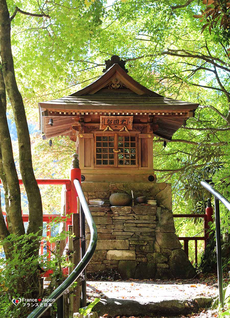 voyage japon kyushu fukuoka le bouddha geant couche du temple nanzoin