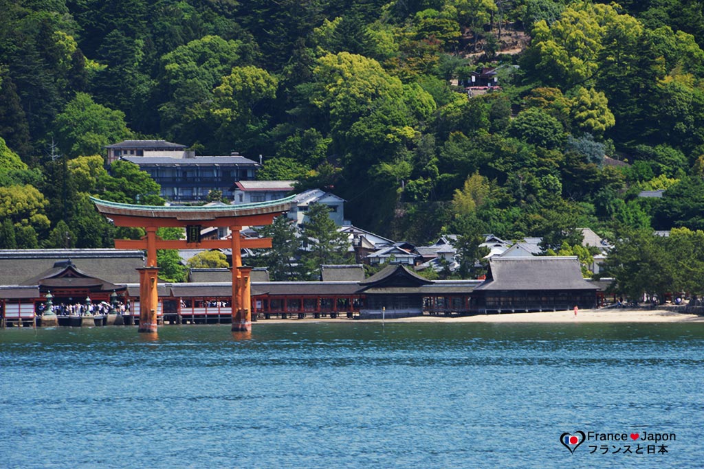 voyage japon visiter miyajima sanctuaire itsukushima